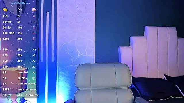 Snapshot of Cami_tight chatting on December 17, 2025, 8:36 pm Cami tight online show from December 17, 2025, 8:36 pm