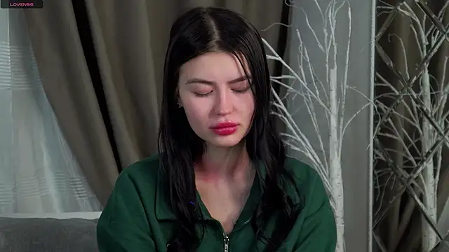 Snapshot of CoreenYorton chatting on February 8, 2026, 1:25 am CoreenYorton online show from February 8, 2026, 1:25 am