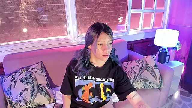 Snapshot of ReiAyanamy chatting on December 15, 2025, 7:41 pm ReiAyanamy online show from December 15, 2025, 7:41 pm