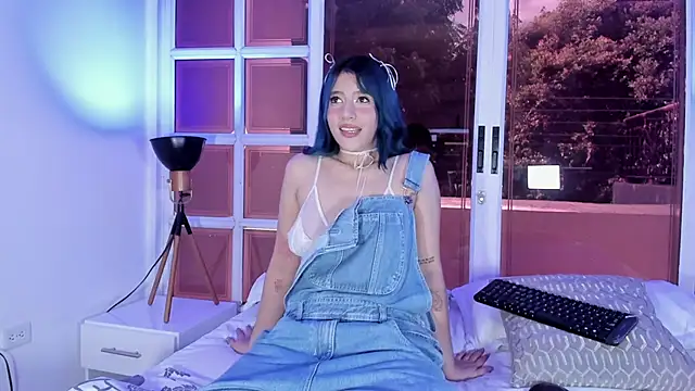 Snapshot of ReiAyanamy chatting on November 25, 2025, 8:20 pm ReiAyanamy online show from November 25, 2025, 8:20 pm