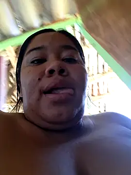 Snapshot of Sarahy- chatting on July 6, 2026, 3:36 pm Sarahy- online show from July 6, 2026, 3:36 pm