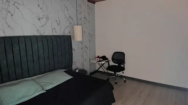 Snapshot of dave_wolff chatting on January 7, 2026, 12:10 pm dave wolff online show from January 7, 2026, 12:10 pm