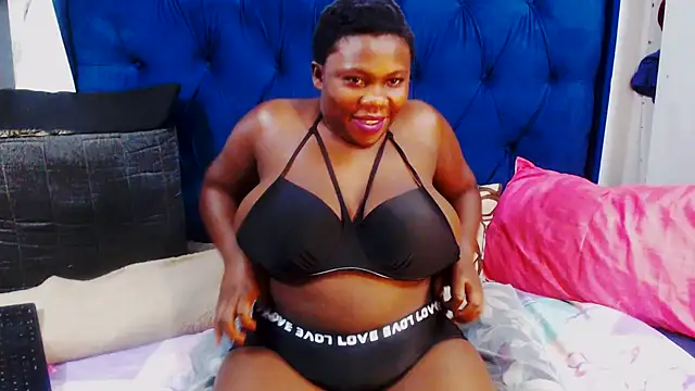 Snapshot of DarkCherryx chatting on January 13, 2026, 7:07 pm DarkCherryx online show from January 13, 2026, 7:07 pm