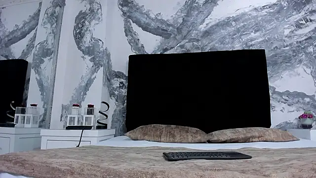 Snapshot of lilithDraven_ chatting on February 3, 2026, 4:10 am lilithDraven online show from February 3, 2026, 4:10 am