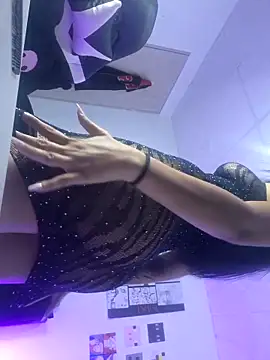 lilithDraven  online show from April 7, 2026, 3:19 am