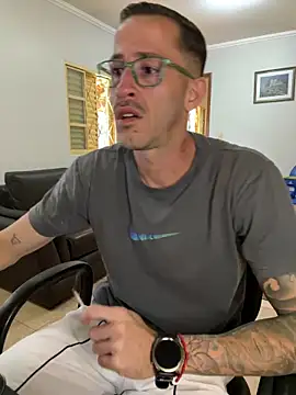 Lucasjandre online show from March 26, 2026, 2:04 pm