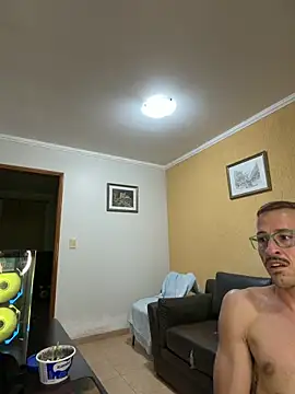 Snapshot of Lucasjandre chatting on May 23, 2026, 1:04 am Lucasjandre online show from May 23, 2026, 1:04 am