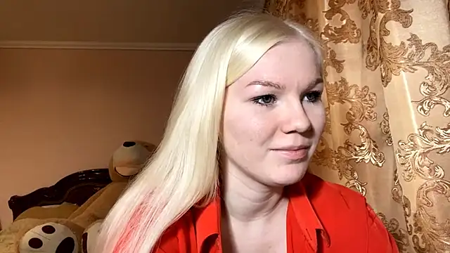 Snapshot of LynellMahe chatting on November 29, 2025, 9:42 am LynellMahe online show from November 29, 2025, 9:42 am