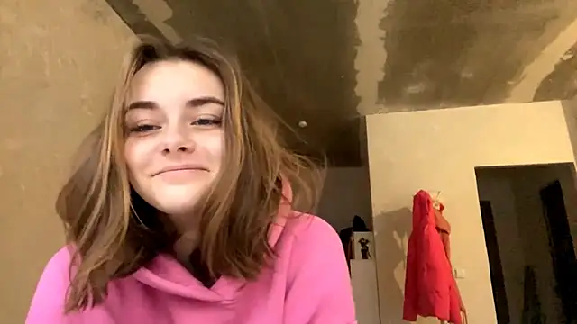 Snapshot of GeralynChiszar chatting on November 12, 2025, 6:06 am GeralynChiszar online show from November 12, 2025, 6:06 am