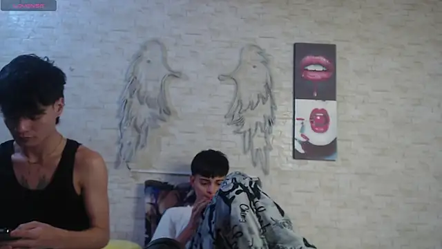 axel milo kairo and noa online show from February 10, 2026, 5:23 pm