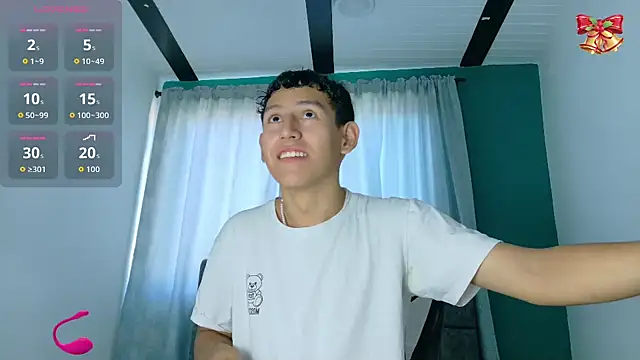 FelipeGonzalezz online show from November 27, 2025, 12:49 pm