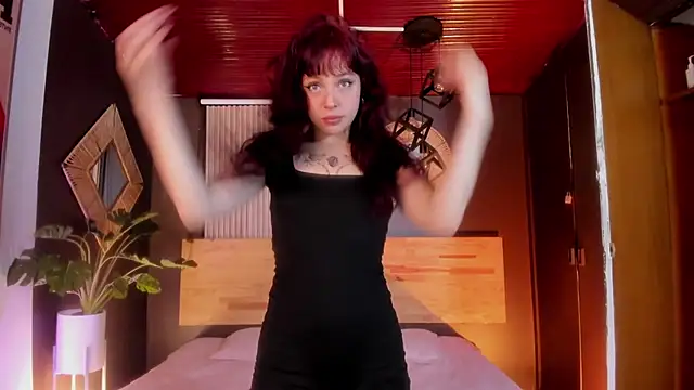 Velvet Dreamss online show from February 13, 2026, 12:27 pm