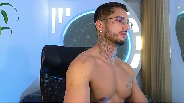 Snapshot of Alanrodgers chatting on January 16, 2026, 11:47 am Alanrodgers online show from January 16, 2026, 11:47 am