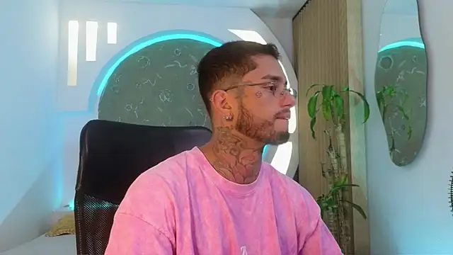 Snapshot of Alanrodgers chatting on March 2, 2026, 11:17 am Alanrodgers online show from March 2, 2026, 11:17 am