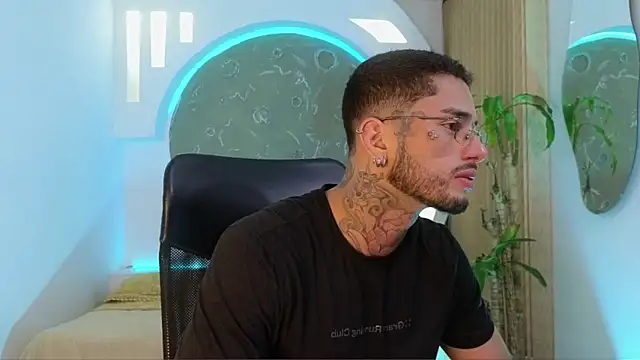 Snapshot of Alanrodgers chatting on February 28, 2026, 1:44 pm Alanrodgers online show from February 28, 2026, 1:44 pm