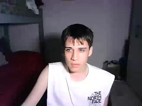 Snapshot of kevinnoff19 chatting on November 12, 2025, 4:05 am kevinnoff19 online show from November 12, 2025, 4:05 am