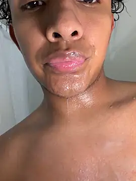 Ashleythelatina online show from November 18, 2025, 9:18 pm