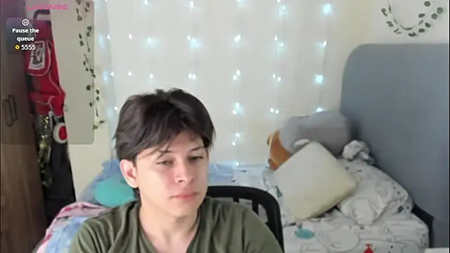 Snapshot of Felix_kitty chatting on February 14, 2026, 12:49 pm Felix kitty online show from February 14, 2026, 12:49 pm