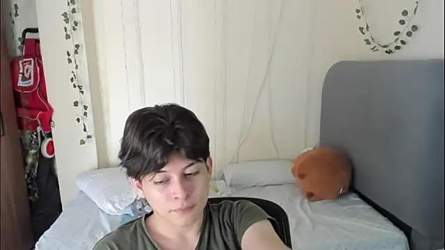 Snapshot of Felix_kitty chatting on February 27, 2026, 7:14 pm Felix kitty online show from February 27, 2026, 7:14 pm