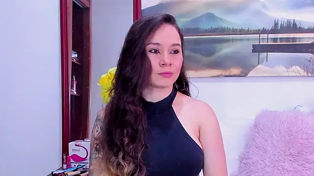 Aurora Real online show from February 16, 2026, 7:01 pm