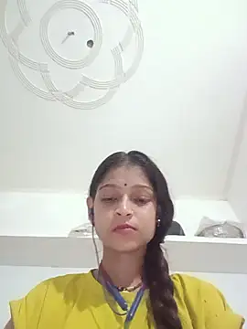 Snapshot of Mohnicute chatting on July 9, 2026, 5:34 pm Mohnicute online show from July 9, 2026, 5:34 pm