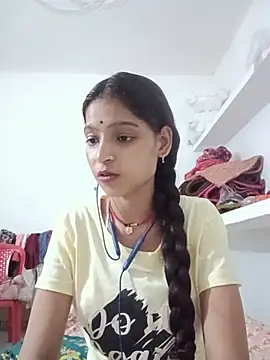 Snapshot of Mohnicute chatting on July 17, 2026, 6:16 pm Mohnicute online show from July 17, 2026, 6:16 pm