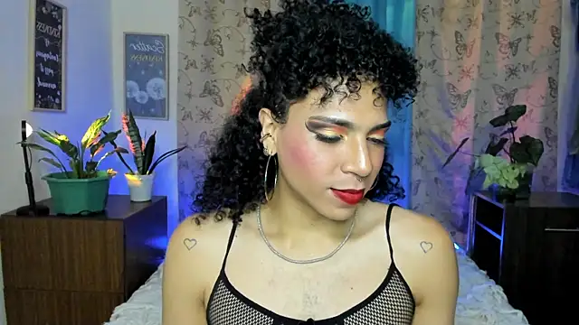 Angel White25 online show from December 3, 2025, 12:01 am