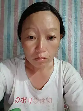 girl-hot2x online show from July 21, 2026, 6:53 pm