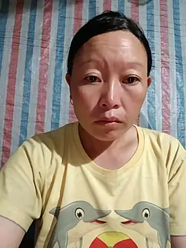 girl-hot2x online show from August 1, 2026, 6:28 pm