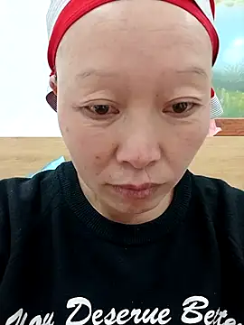 girl-hot2x online show from January 10, 2026, 12:44 pm