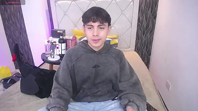 Samu FoXXX online show from November 21, 2025, 10:09 pm