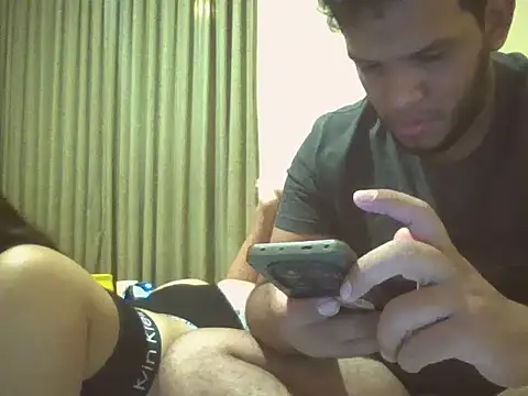 Snapshot of josecamsex27 chatting on May 16, 2026, 2:10 am josecamsex27 online show from May 16, 2026, 2:10 am