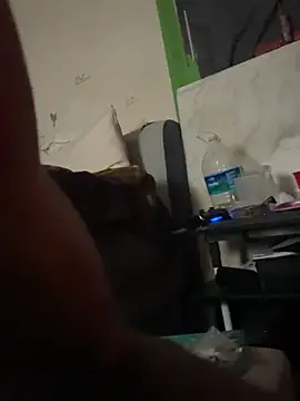 wearefreaks08 online show from February 8, 2026, 11:52 am