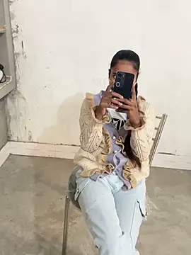 Snapshot of Riya_917 chatting on November 12, 2025, 7:23 am Riya 917 online show from November 12, 2025, 7:23 am