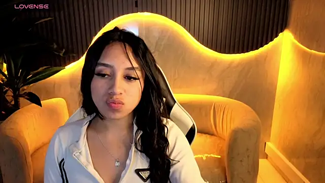 Snapshot of Juliana_Tx chatting on February 25, 2026, 12:49 pm Juliana Tx online show from February 25, 2026, 12:49 pm