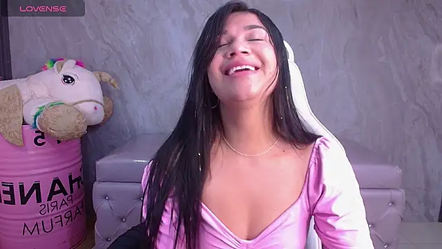 Snapshot of Violetta_jhonson_a chatting on November 19, 2025, 4:01 am Violetta jhonson a online show from November 19, 2025, 4:01 am