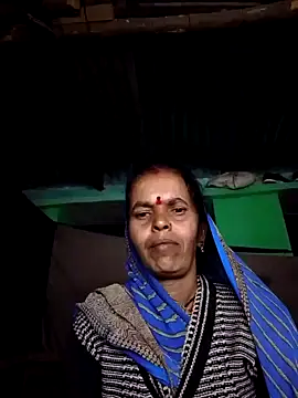 Hot juli73 online show from December 2, 2025, 3:47 pm