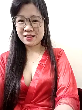 hoa-honggai online show from November 12, 2025, 10:02 pm