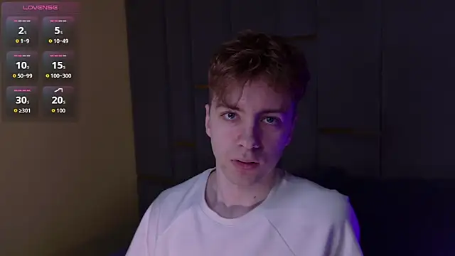 Snapshot of Paul_Holt chatting on November 24, 2025, 8:20 pm Paul Holt online show from November 24, 2025, 8:20 pm