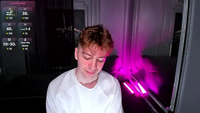 Snapshot of Paul_Holt chatting on December 3, 2025, 8:30 pm Paul Holt online show from December 3, 2025, 8:30 pm