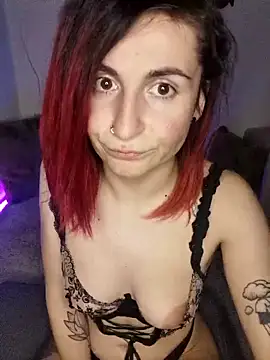 AuroraAllure 27 online show from April 7, 2026, 6:54 pm