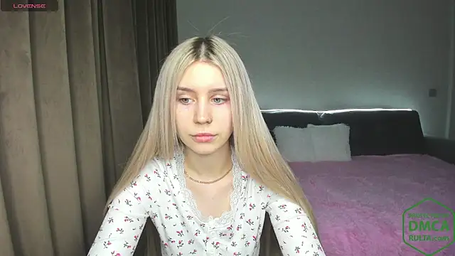 Olivia1Taylor1 online show from January 15, 2026, 1:47 pm