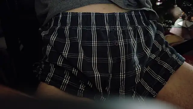 Snapshot of Chrisatmiami chatting on January 17, 2026, 1:37 pm Chrisatmiami online show from January 17, 2026, 1:37 pm