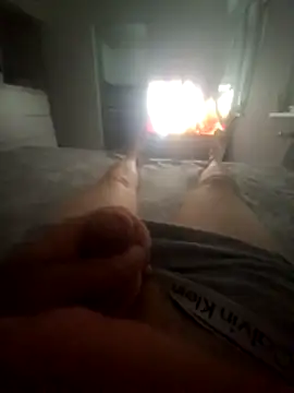 Robesz1982 online show from May 16, 2026, 6:34 am