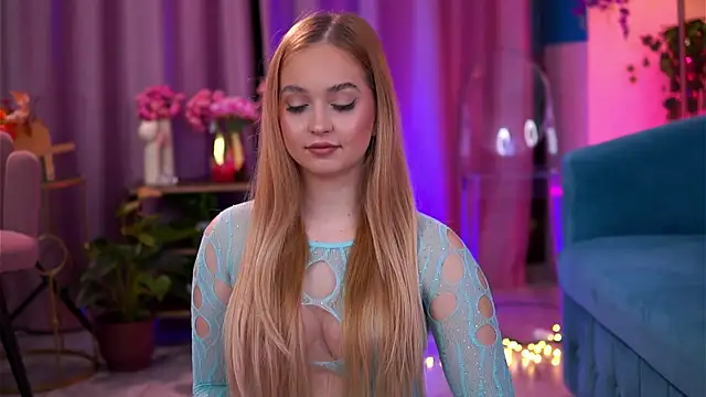 Snapshot of ElyssawetXX chatting on November 21, 2025, 8:08 pm ElyssawetXX online show from November 21, 2025, 8:08 pm