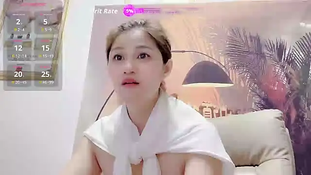 Snapshot of Summer-C chatting on July 8, 2026, 9:37 pm Summer-C online show from July 8, 2026, 9:37 pm