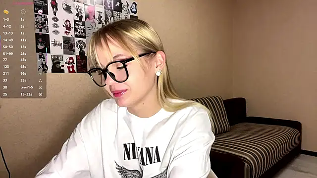 Snapshot of JestineParslow chatting on December 2, 2025, 8:21 pm JestineParslow online show from December 2, 2025, 8:21 pm