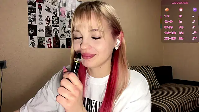 Snapshot of JestineParslow chatting on January 9, 2026, 8:49 pm JestineParslow online show from January 9, 2026, 8:49 pm