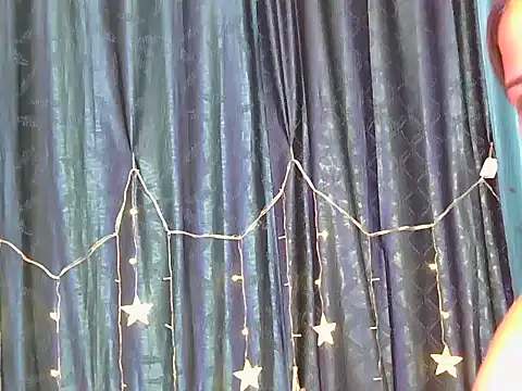 shivani-kumari21 online show from January 11, 2026, 3:24 am