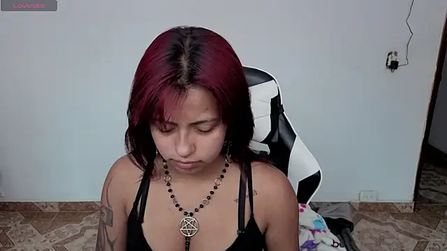 Snapshot of Melody_Ghot chatting on February 23, 2026, 4:40 pm Melody Ghot online show from February 23, 2026, 4:40 pm